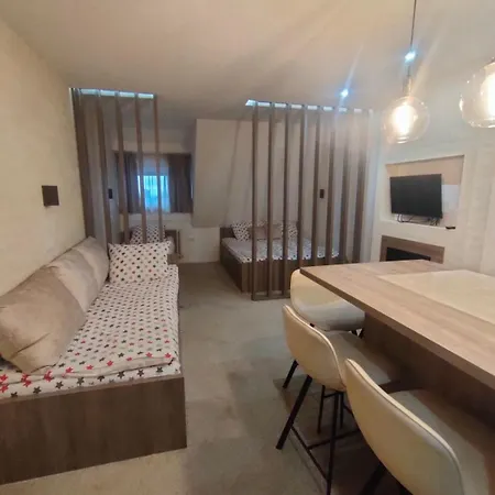 アパート Iva Kop Konaci Koznik402 コパオニク